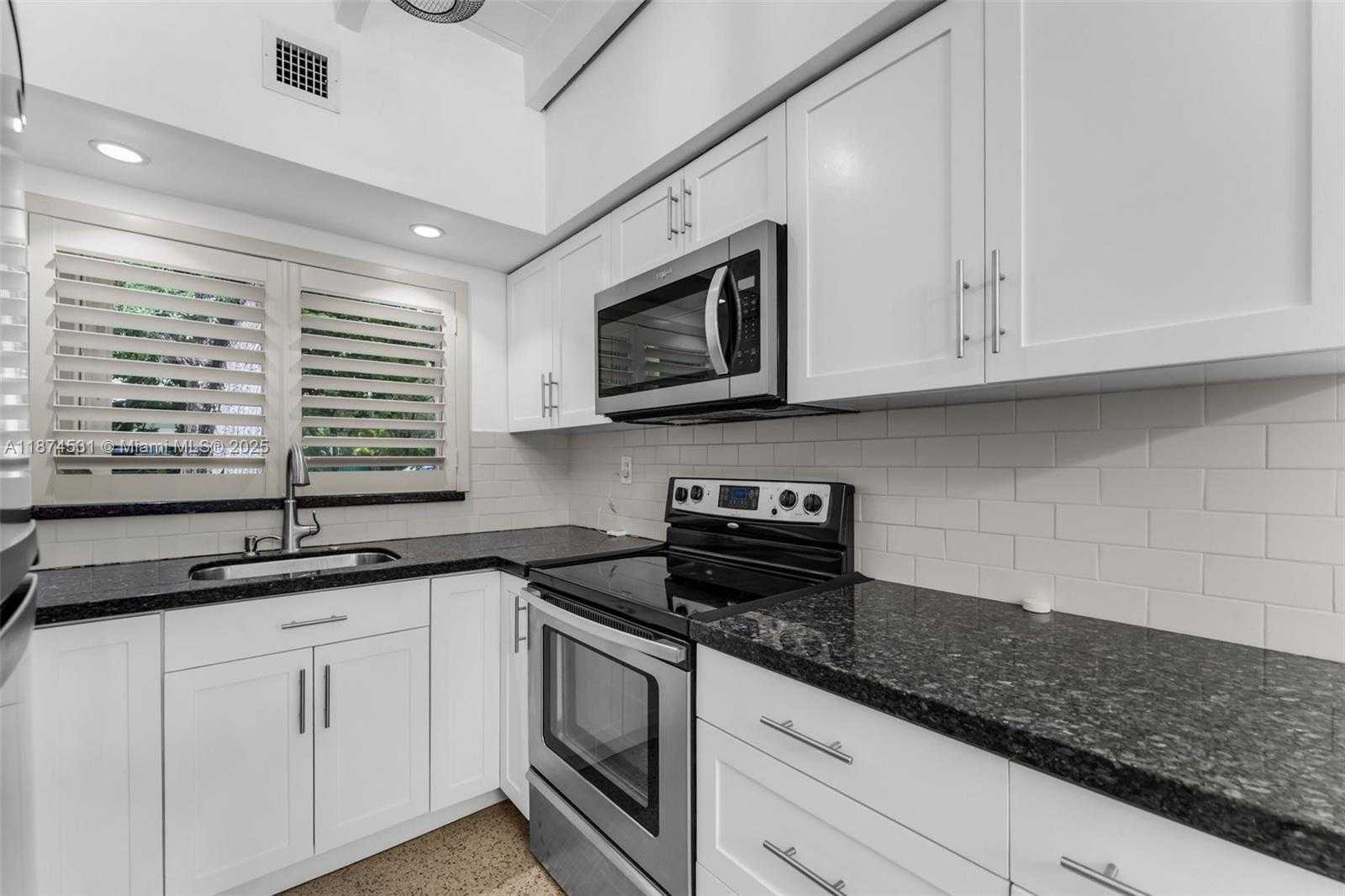 Small Image of 8318 SOUTH WEST 131ST ST, Pinecrest Number 7