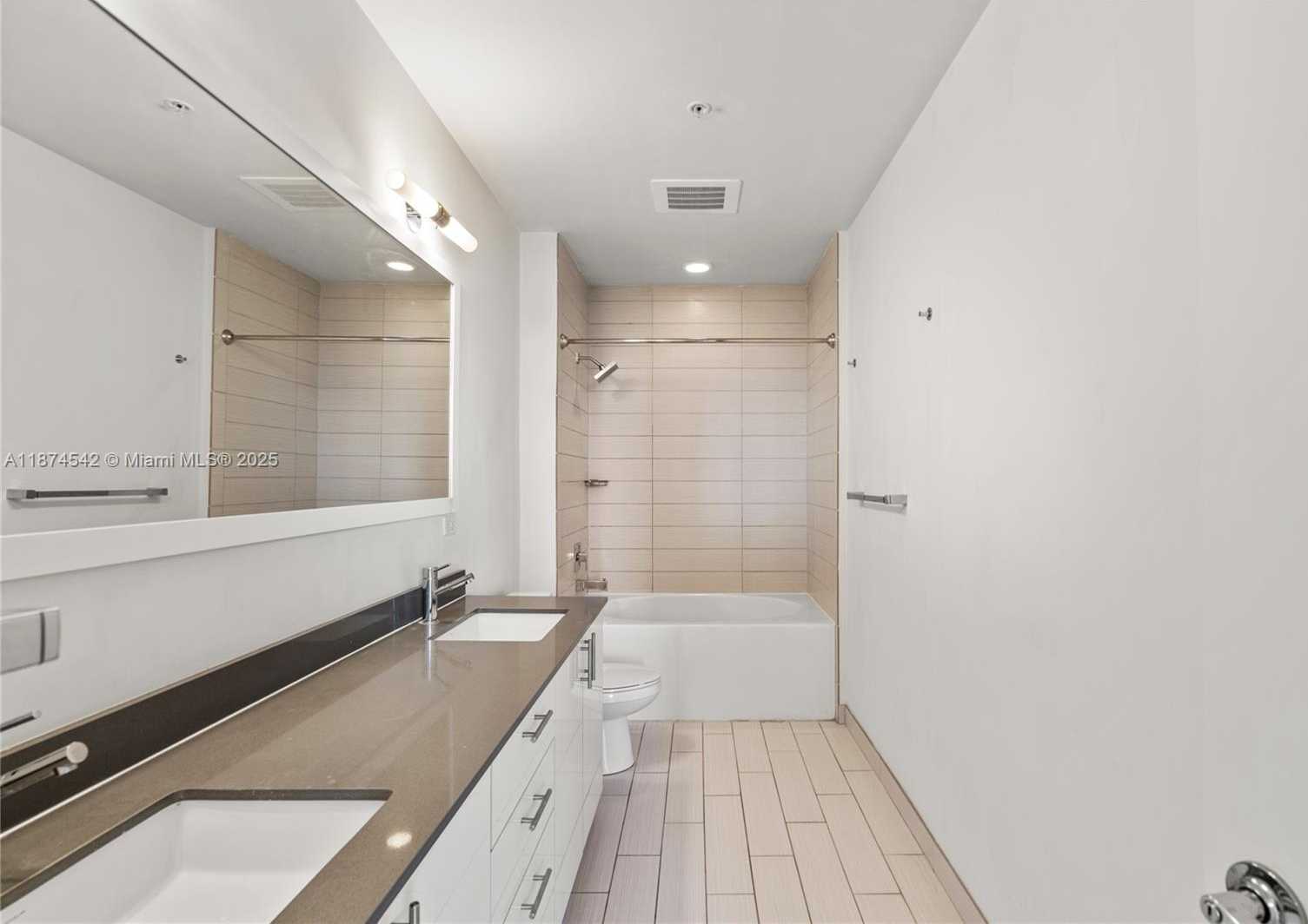 Small Image of 999 SOUTH WEST 1ST AVE #PH08, Miami Number 12