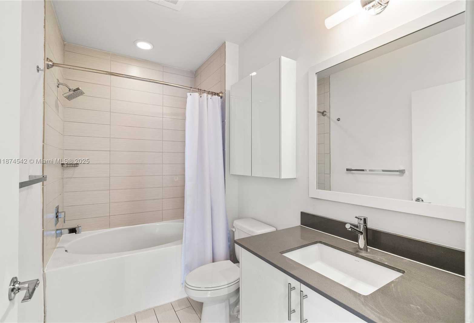 Small Image of 999 SOUTH WEST 1ST AVE #PH08, Miami Number 17