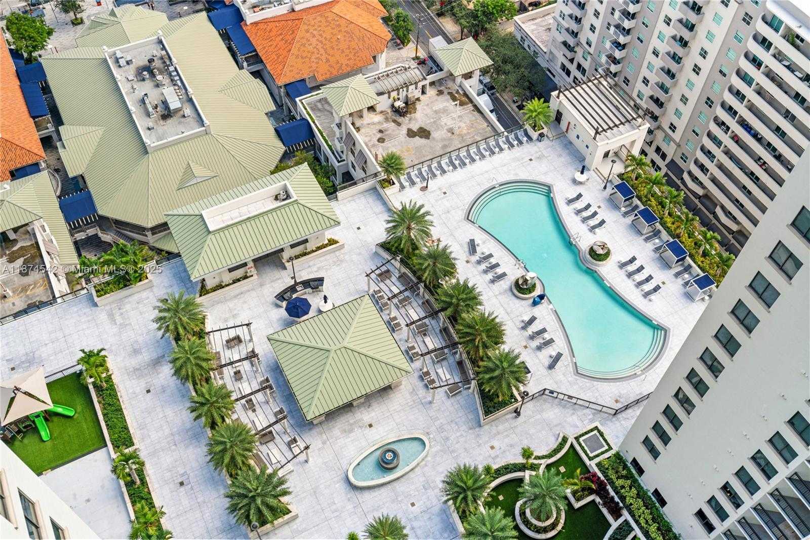 Small Image of 999 SOUTH WEST 1ST AVE #PH08, Miami Number 20