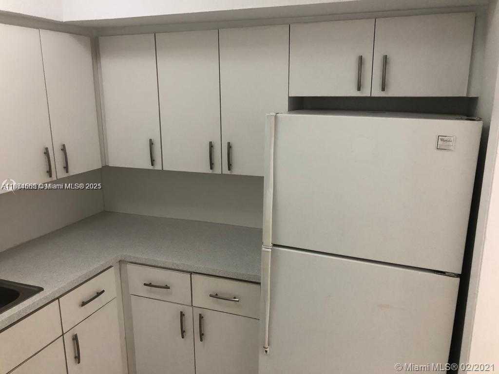 Small Image of 1791 MARSEILLE DR #2, Miami Beach Number 10
