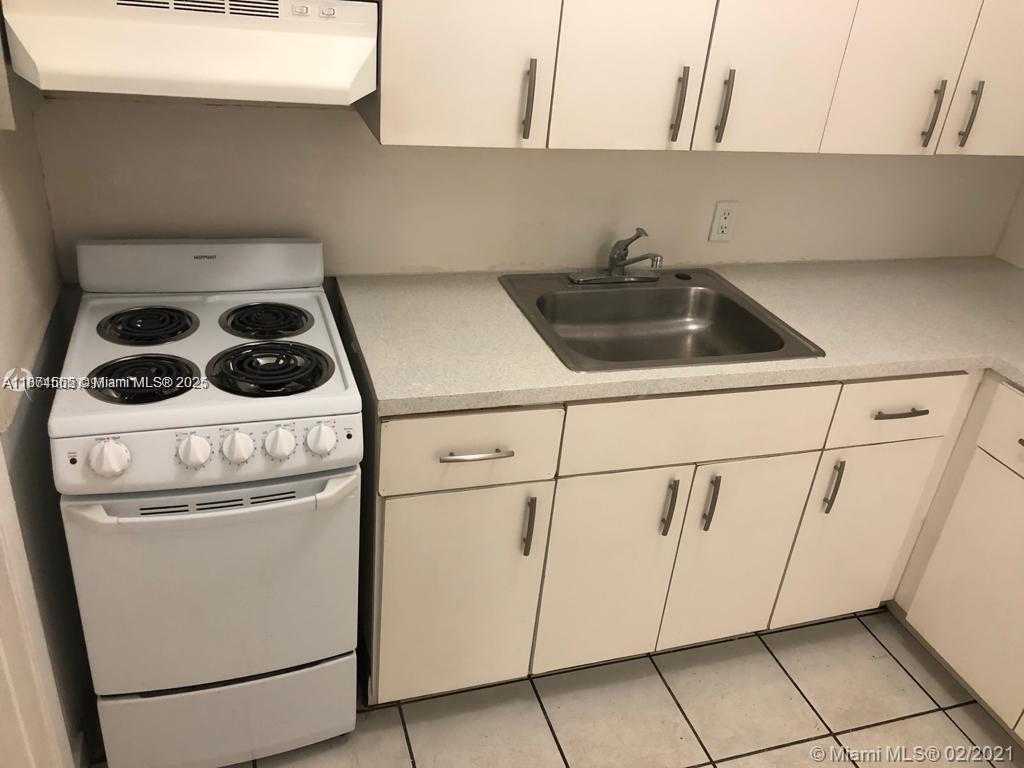 Small Image of 1791 MARSEILLE DR #2, Miami Beach Number 8