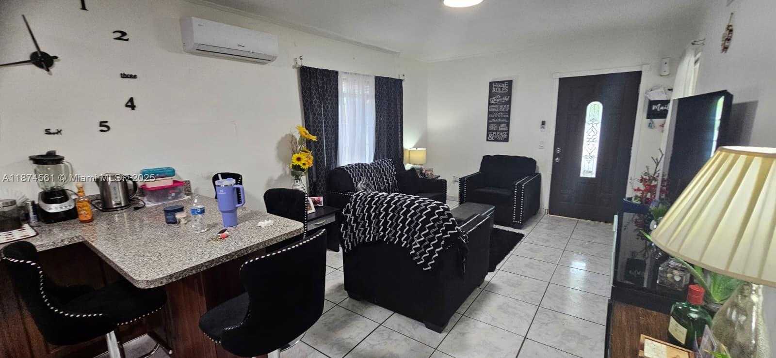 Small Image of 2800 NORTH WEST 90TH ST, Miami Number 2