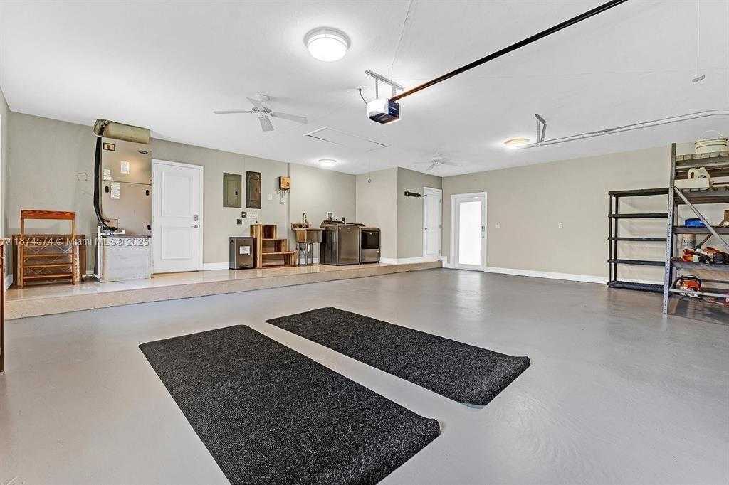 Small Image of 10820 SOUTH WEST 40TH ST, Davie Number 13