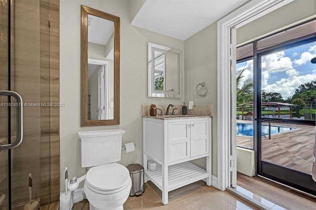 Small Image of 10820 SOUTH WEST 40TH ST, Davie Number 7