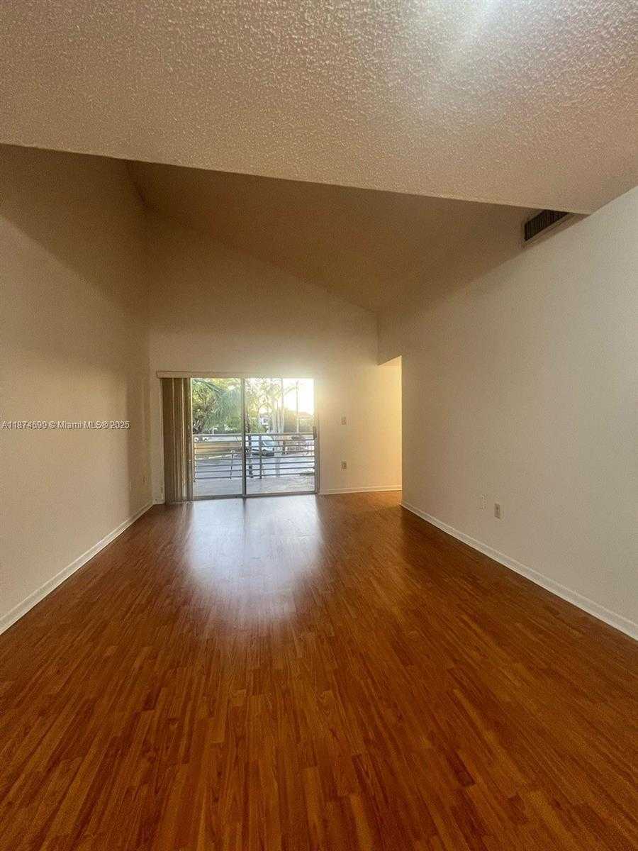 Small Image of 9705 FONTAINEBLEAU BLVD #B211, Miami Number 6