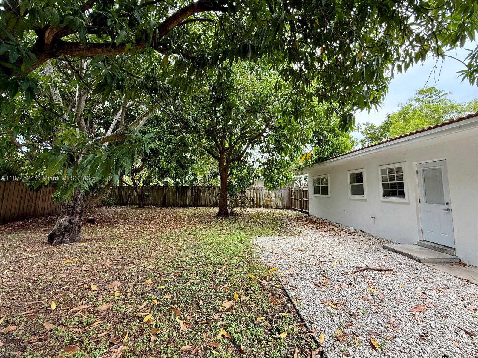 Small Image of 1005 NORTH EAST 16TH PL, Fort Lauderdale Number 13