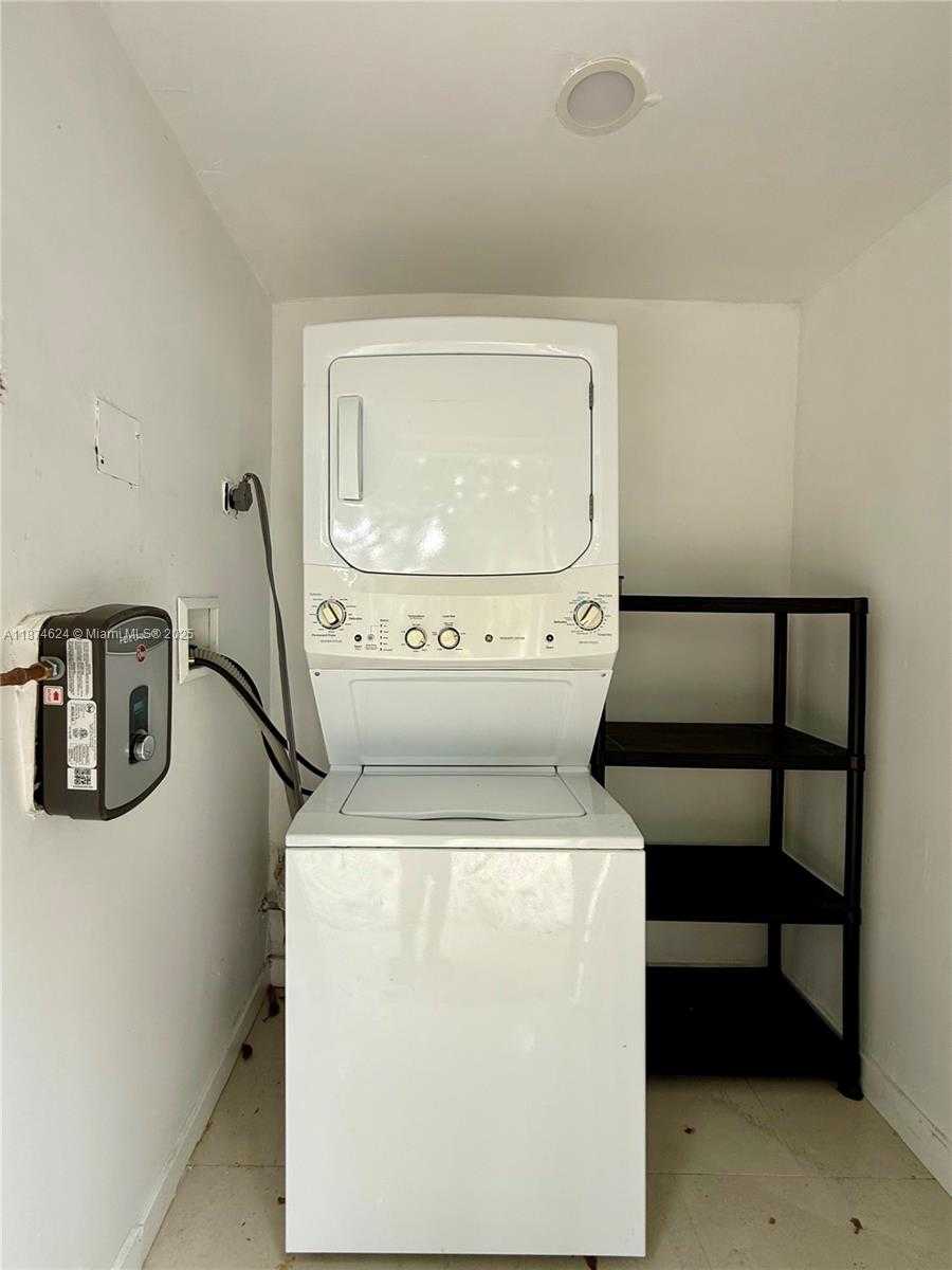 Small Image of 1005 NORTH EAST 16TH PL, Fort Lauderdale Number 14