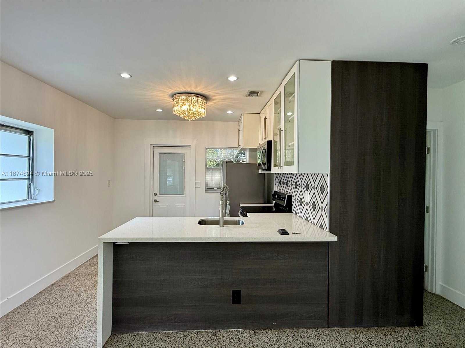 Small Image of 1005 NORTH EAST 16TH PL, Fort Lauderdale Number 5
