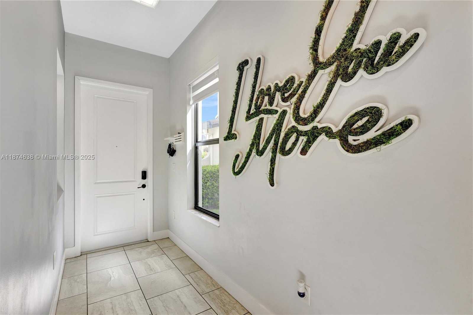 Small Image of 3298 WEST 96TH PL, Hialeah Number 14