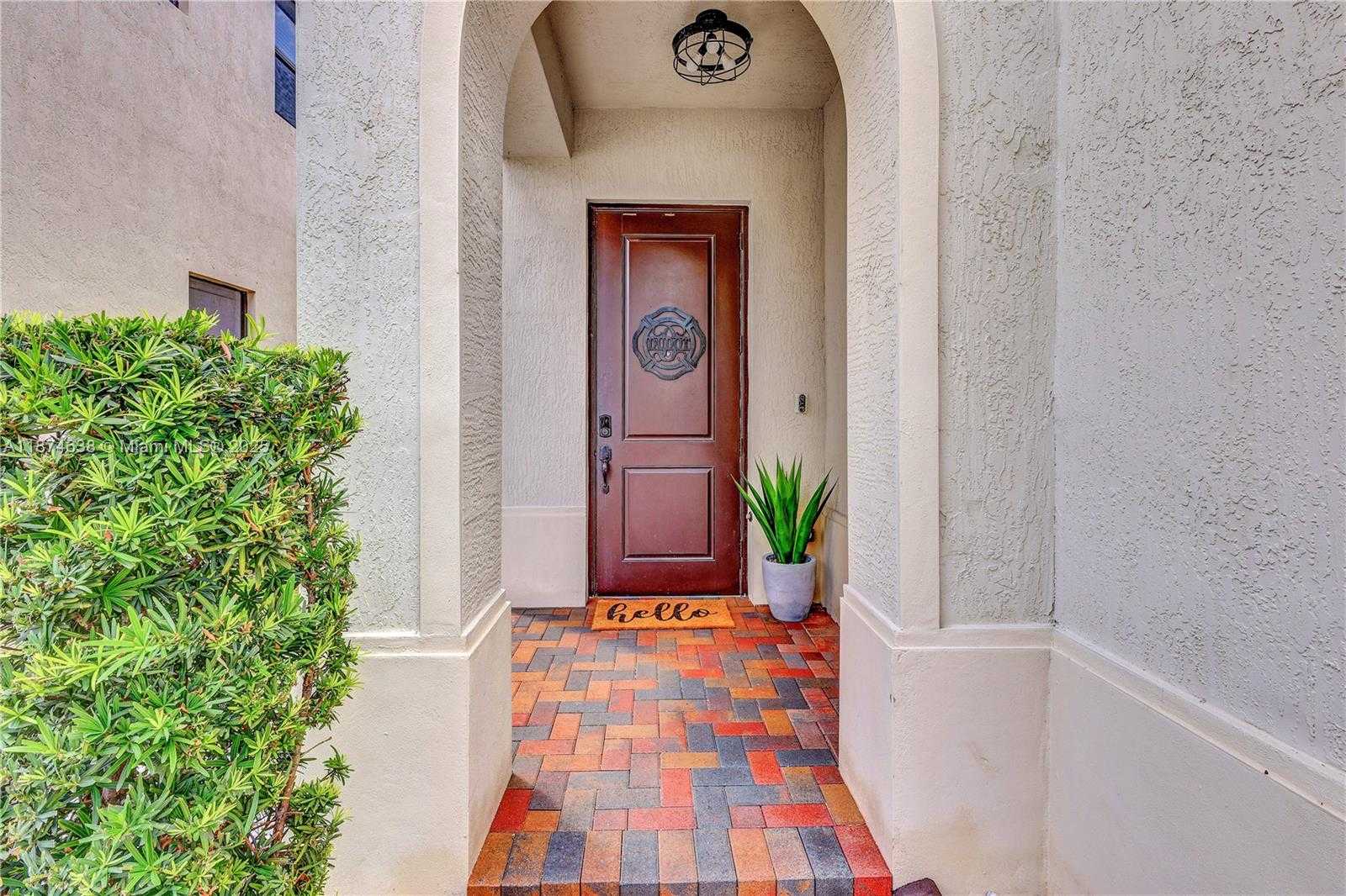 Small Image of 3298 WEST 96TH PL, Hialeah Number 3