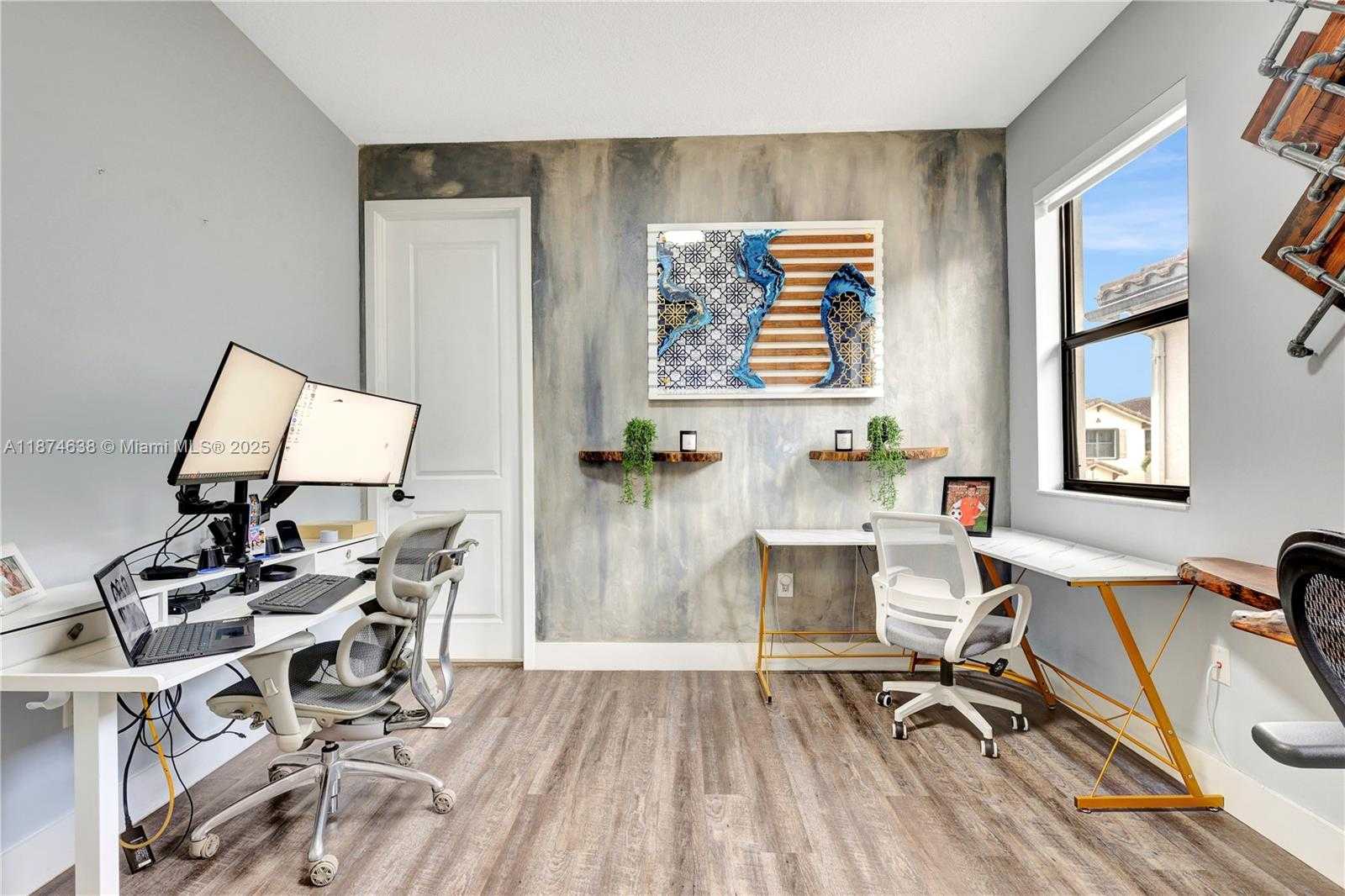 Small Image of 3298 WEST 96TH PL, Hialeah Number 32