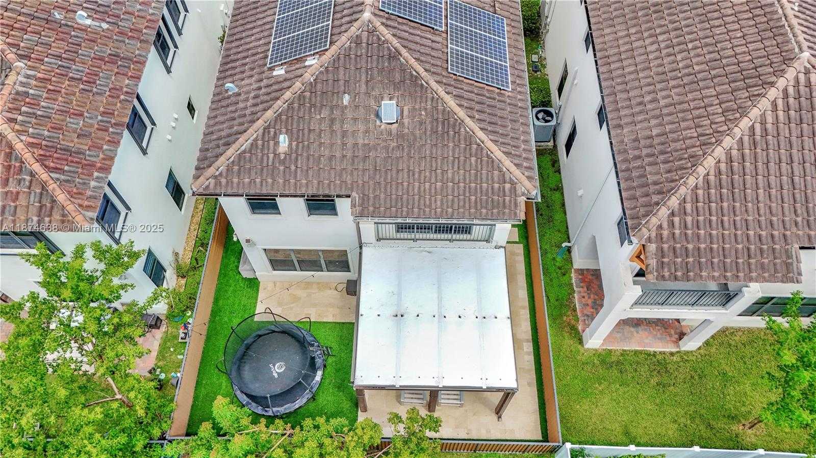 Small Image of 3298 WEST 96TH PL, Hialeah Number 37