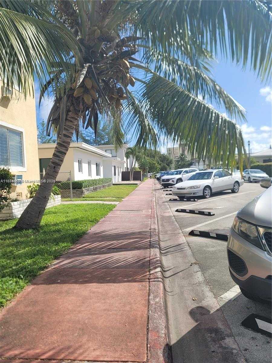 Small Image of 895 80TH ST #C, Miami Beach Number 4