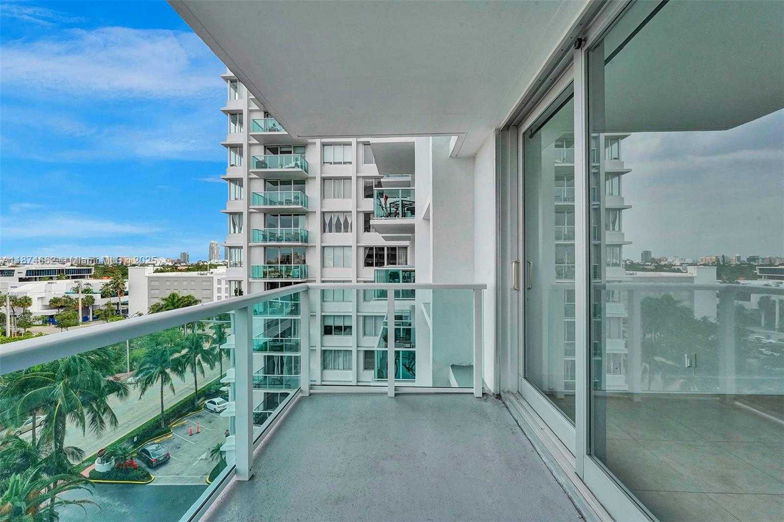 Small Image of 1000 WEST AVE #708, Miami Beach Number 22