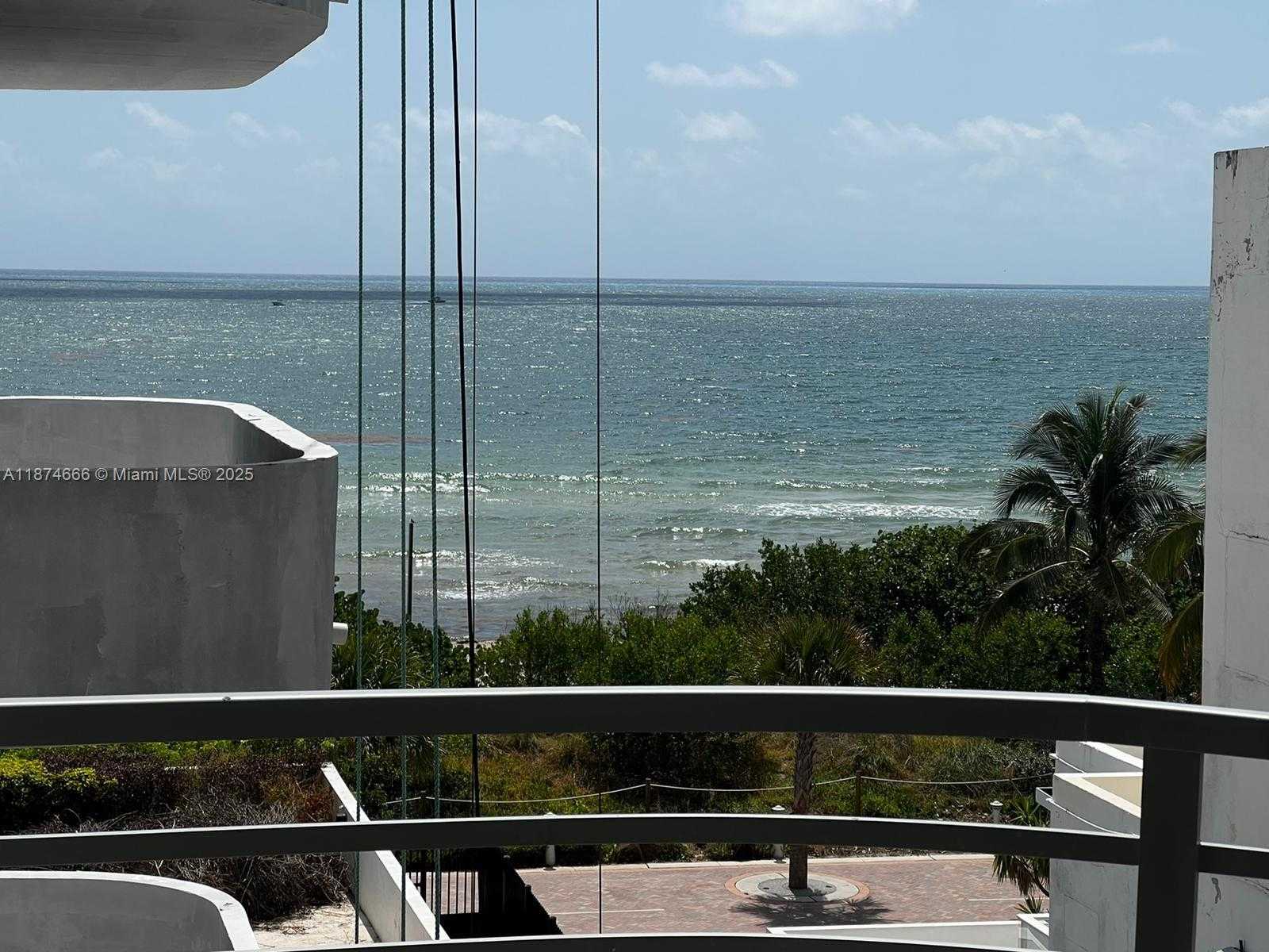 Small Image of 5555 COLLINS AVE #5P, Miami Beach Number 11