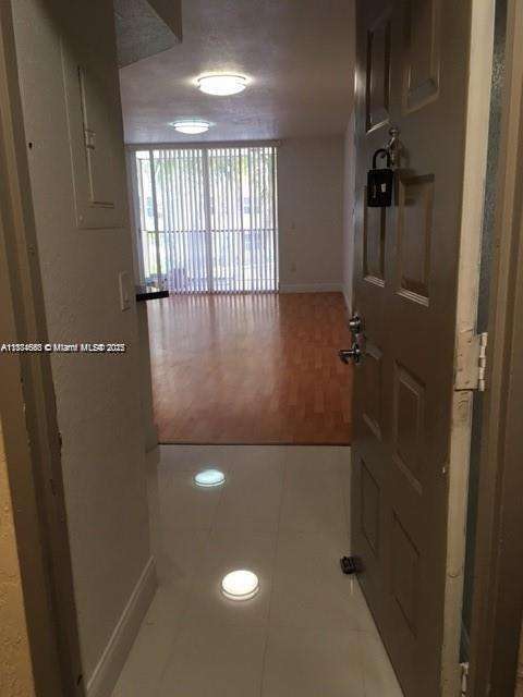 Small Image of 8205 LAKE DR #204, Doral Number 2