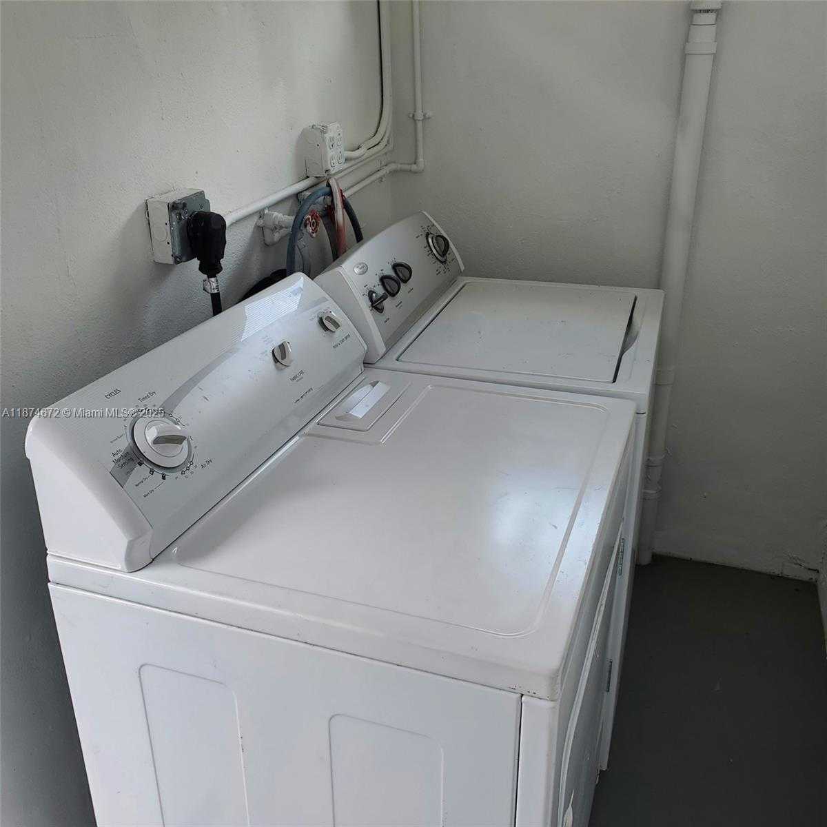 Small Image of 326 NORTH EAST 118TH ST #1, Miami Number 13