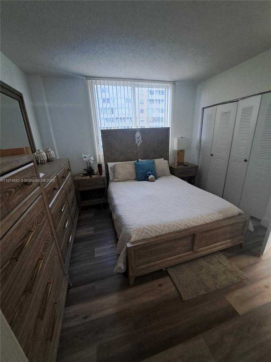 Small Image of 5091 NORTH WEST 7TH ST #415, Miami Number 10