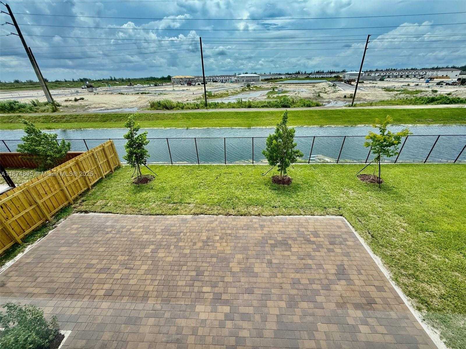 Small Image of 2600 SOUTH EAST 25TH CT, Homestead Number 23
