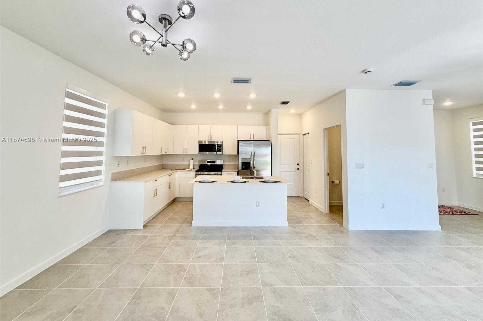 Small Image of 2600 SOUTH EAST 25TH CT, Homestead Number 32