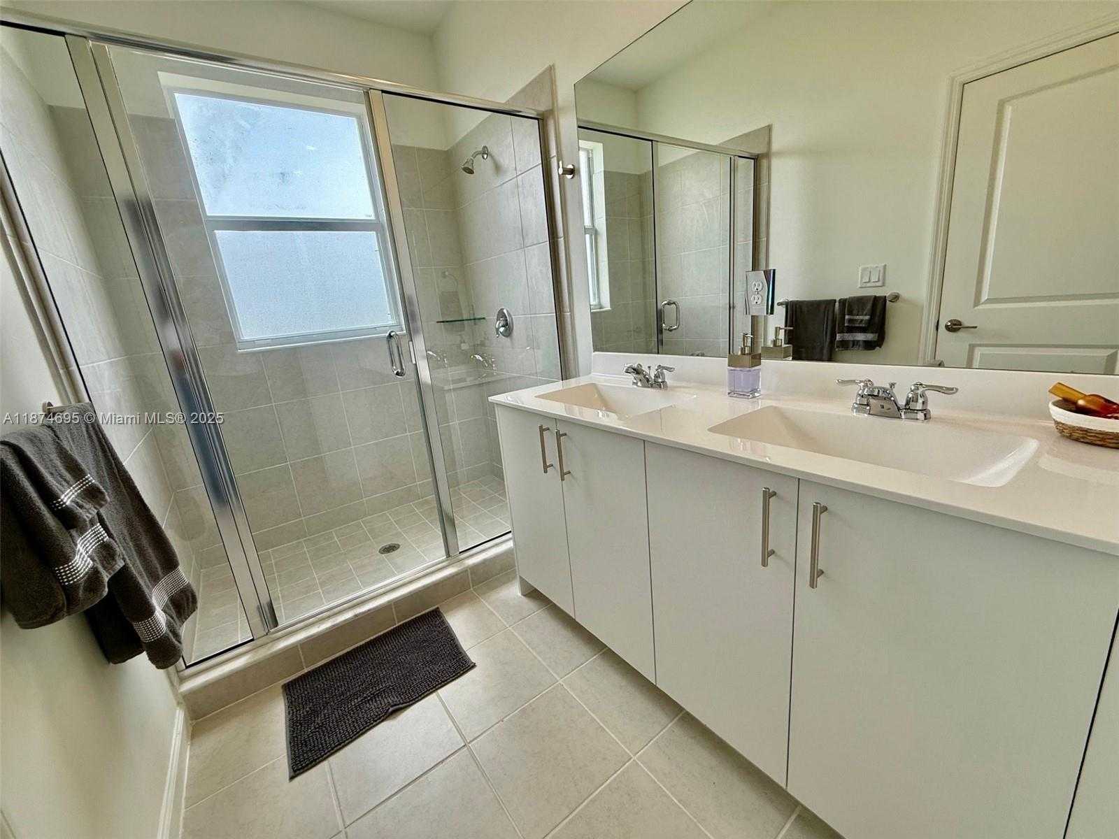 Small Image of 2600 SOUTH EAST 25TH CT, Homestead Number 37
