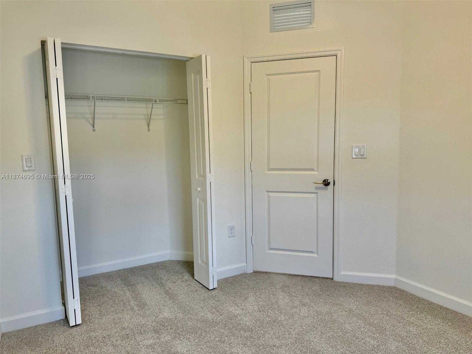 Small Image of 2600 SOUTH EAST 25TH CT, Homestead Number 40