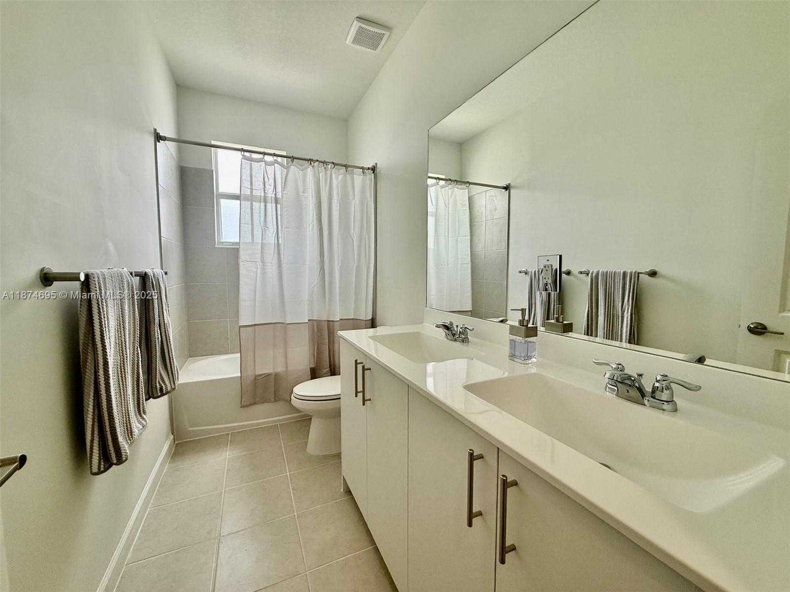 Small Image of 2600 SOUTH EAST 25TH CT, Homestead Number 42