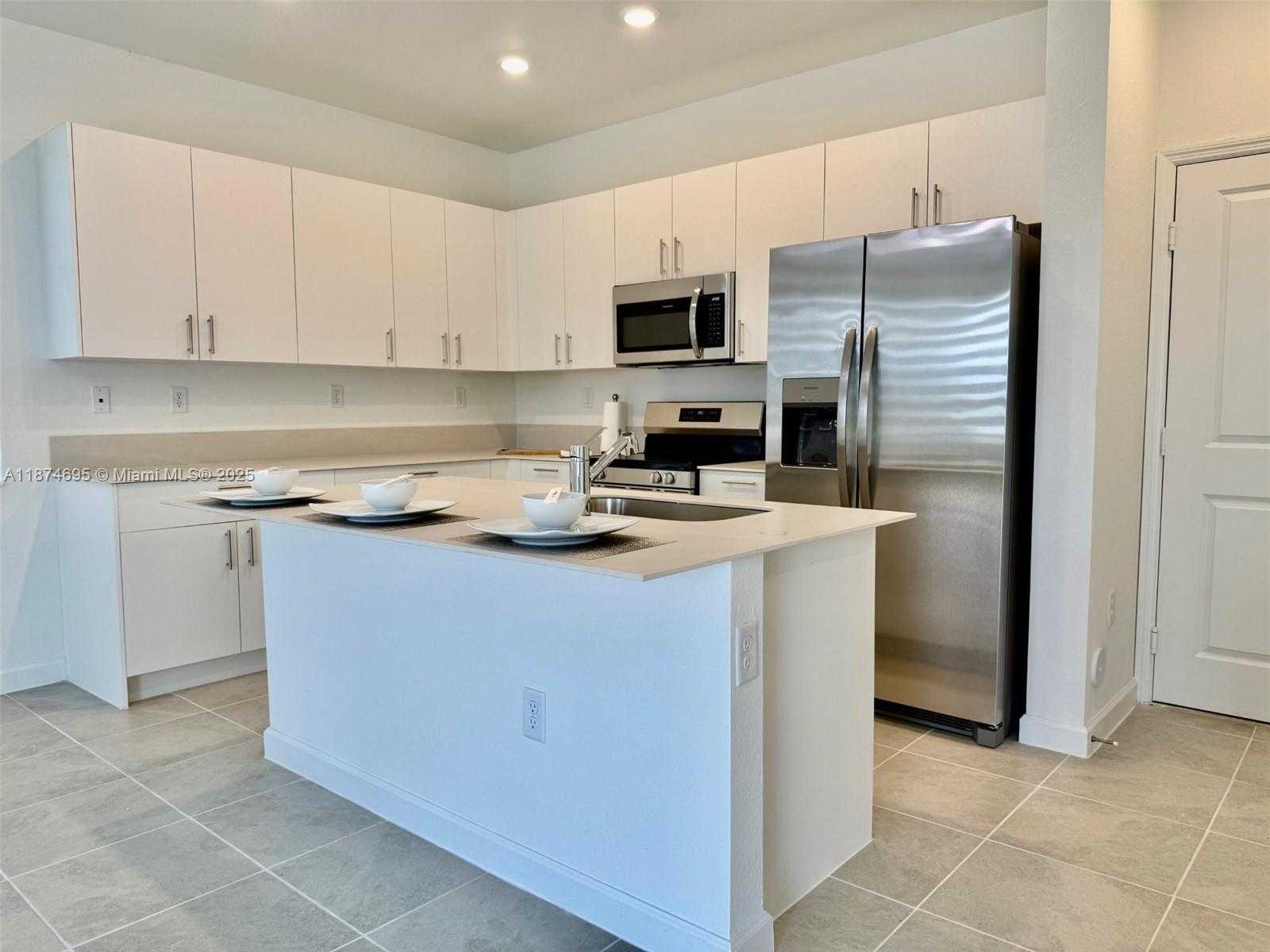 Small Image of 2600 SOUTH EAST 25TH CT, Homestead Number 58