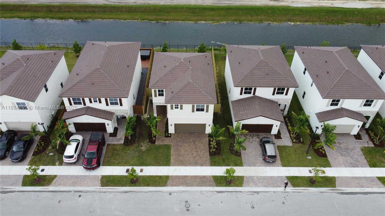 Small Image of 2600 SOUTH EAST 25TH CT, Homestead Number 60
