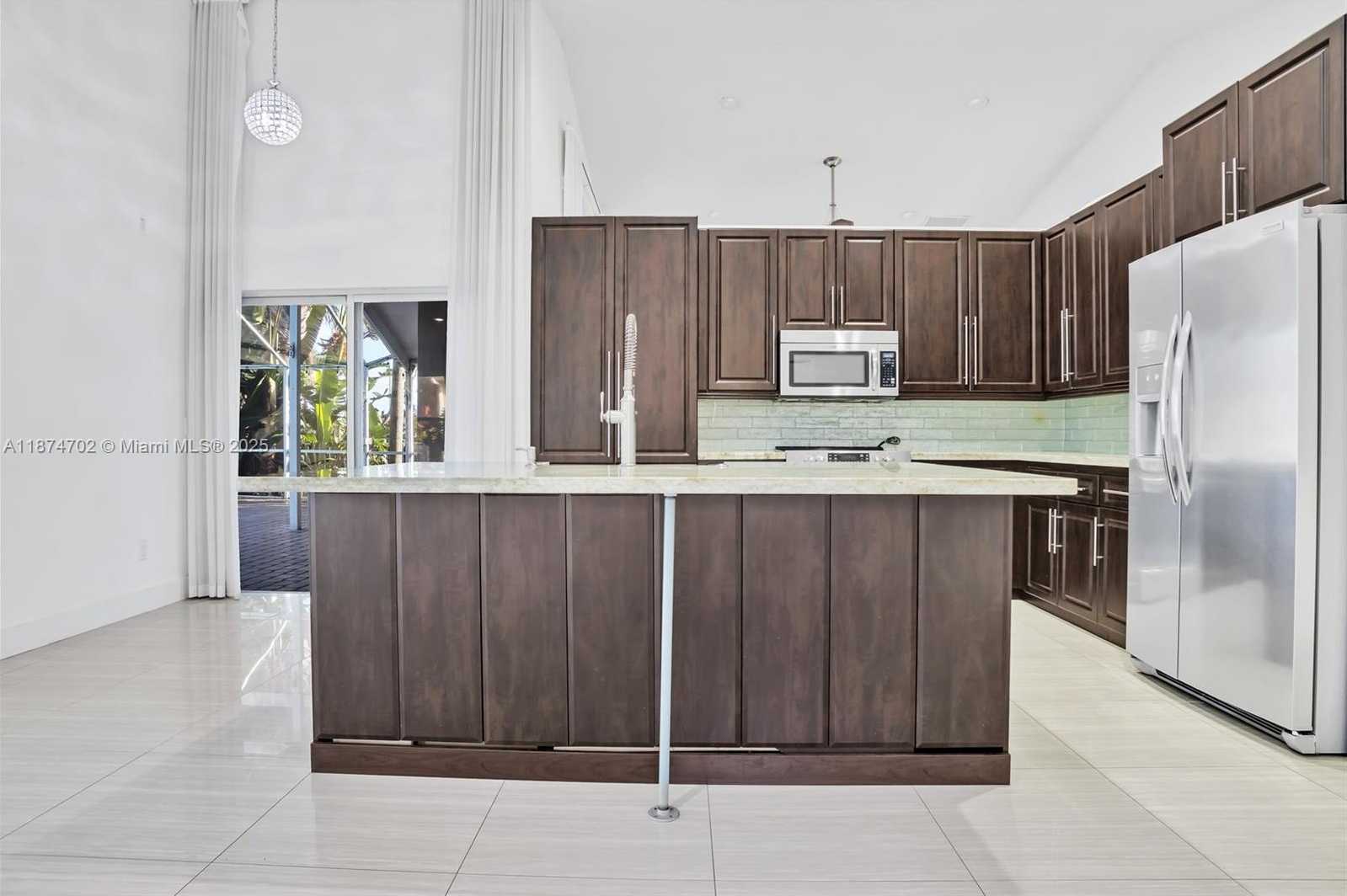 Small Image of 1553 SOUTH WEST 189TH AVE, Pembroke Pines Number 10