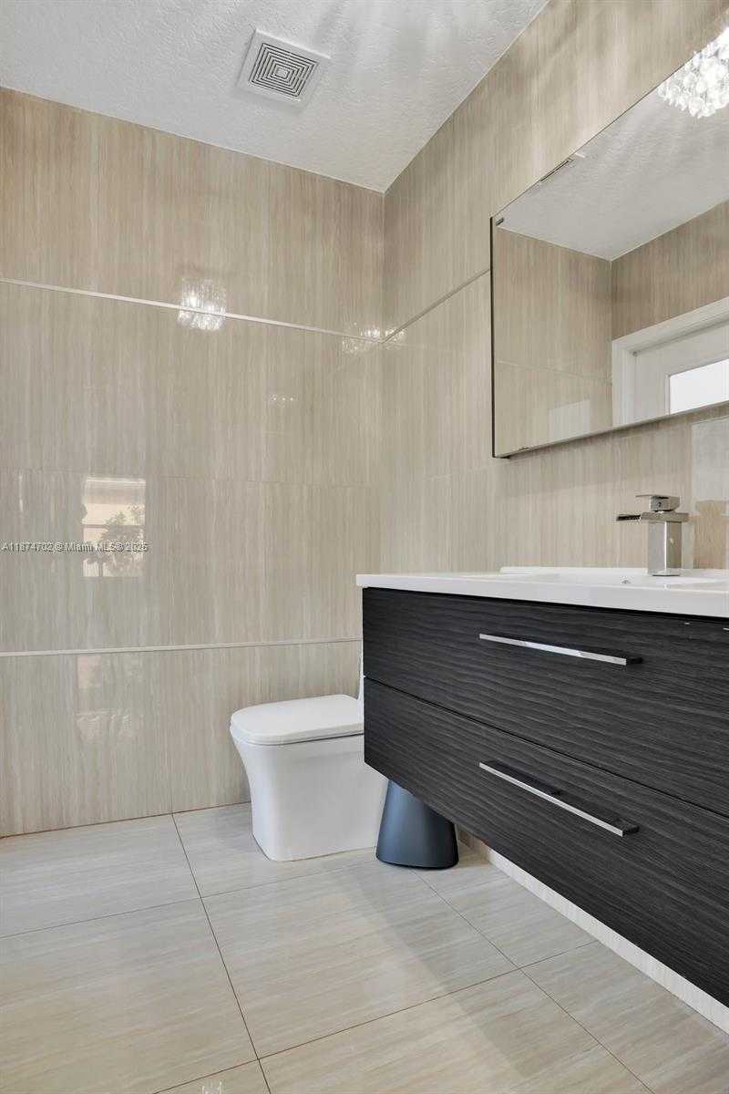 Small Image of 1553 SOUTH WEST 189TH AVE, Pembroke Pines Number 19