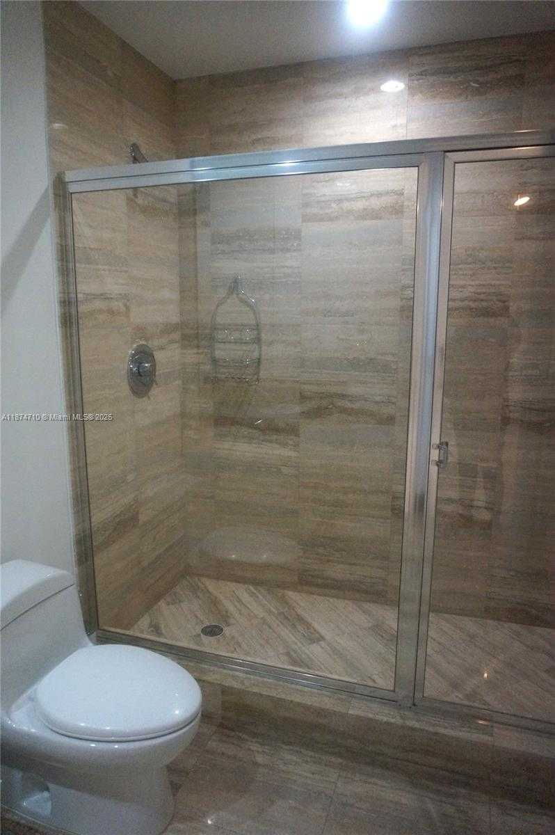 Small Image of 15811 COLLINS AVE #2407, Sunny Isles Beach Number 17