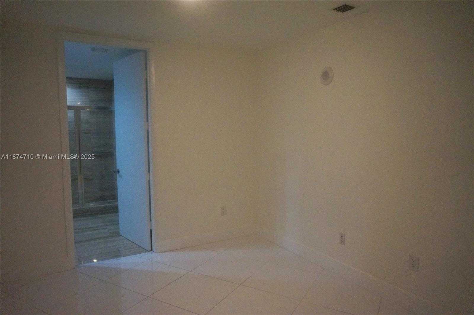 Small Image of 15811 COLLINS AVE #2407, Sunny Isles Beach Number 6