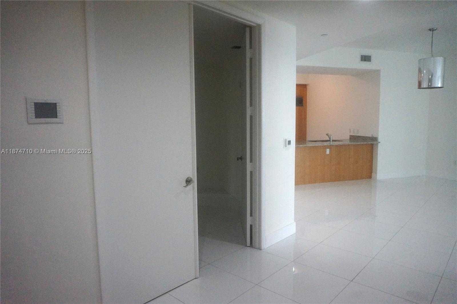 Small Image of 15811 COLLINS AVE #2407, Sunny Isles Beach Number 7