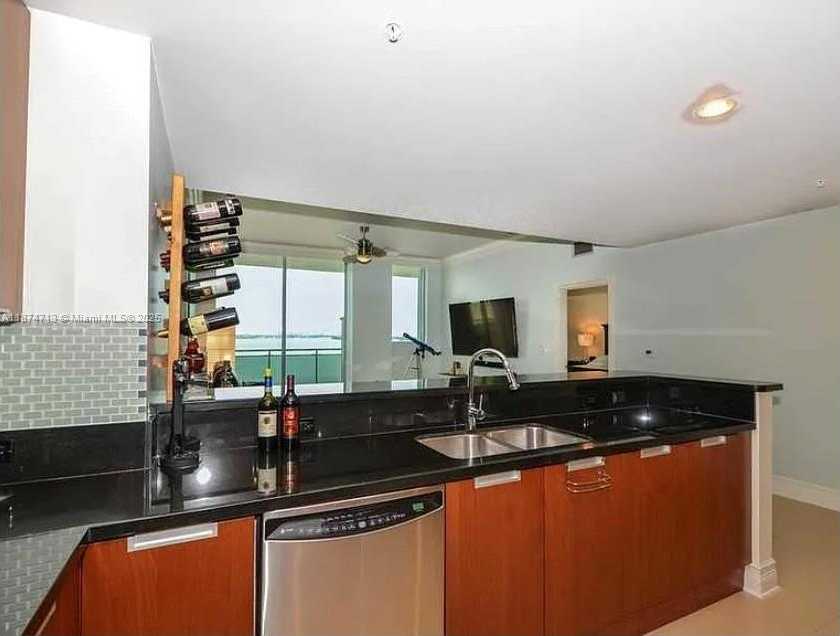 Small Image of 7901 HISPANOLA AVE #1203, North Bay Village Number 14