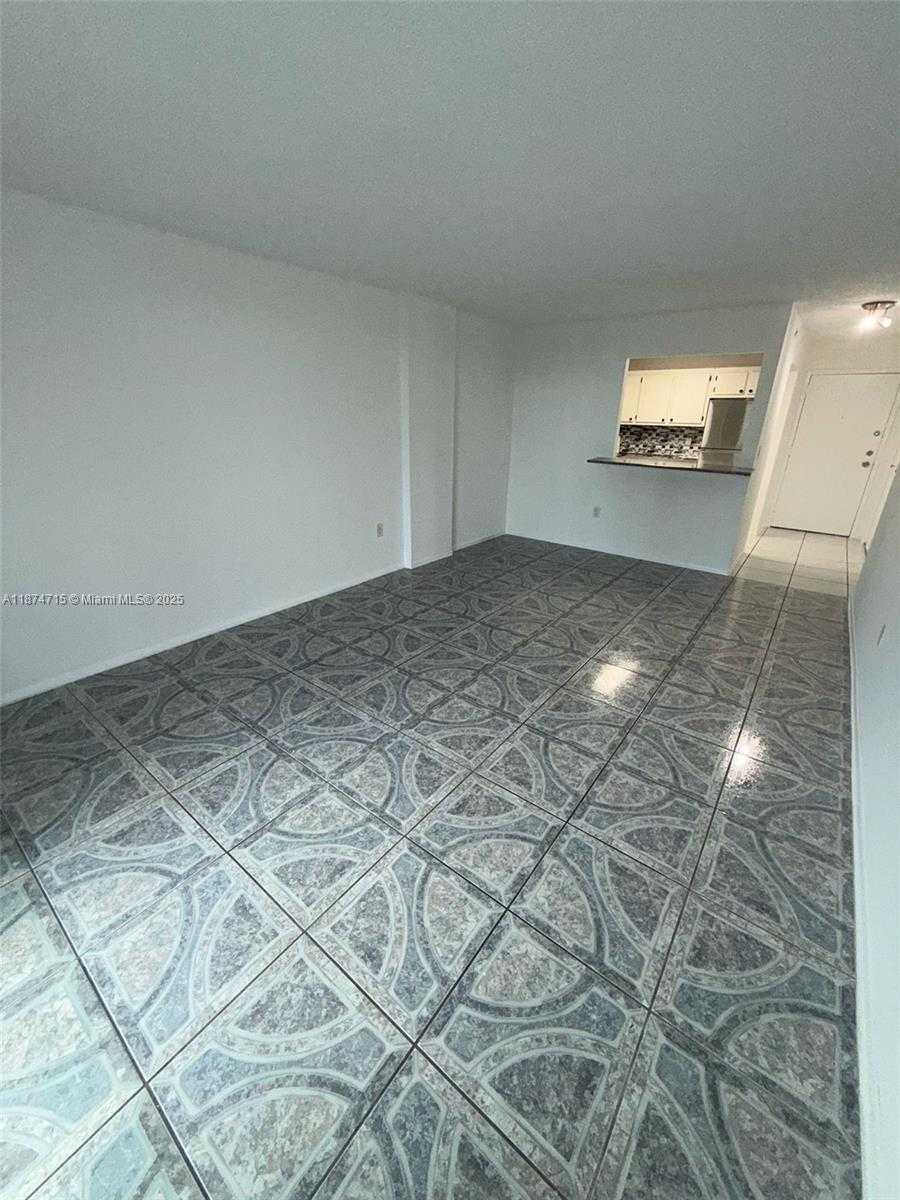 Small Image of 16950 WEST DIXIE HWY A-524 HWY #524, North Miami Beach Number 9