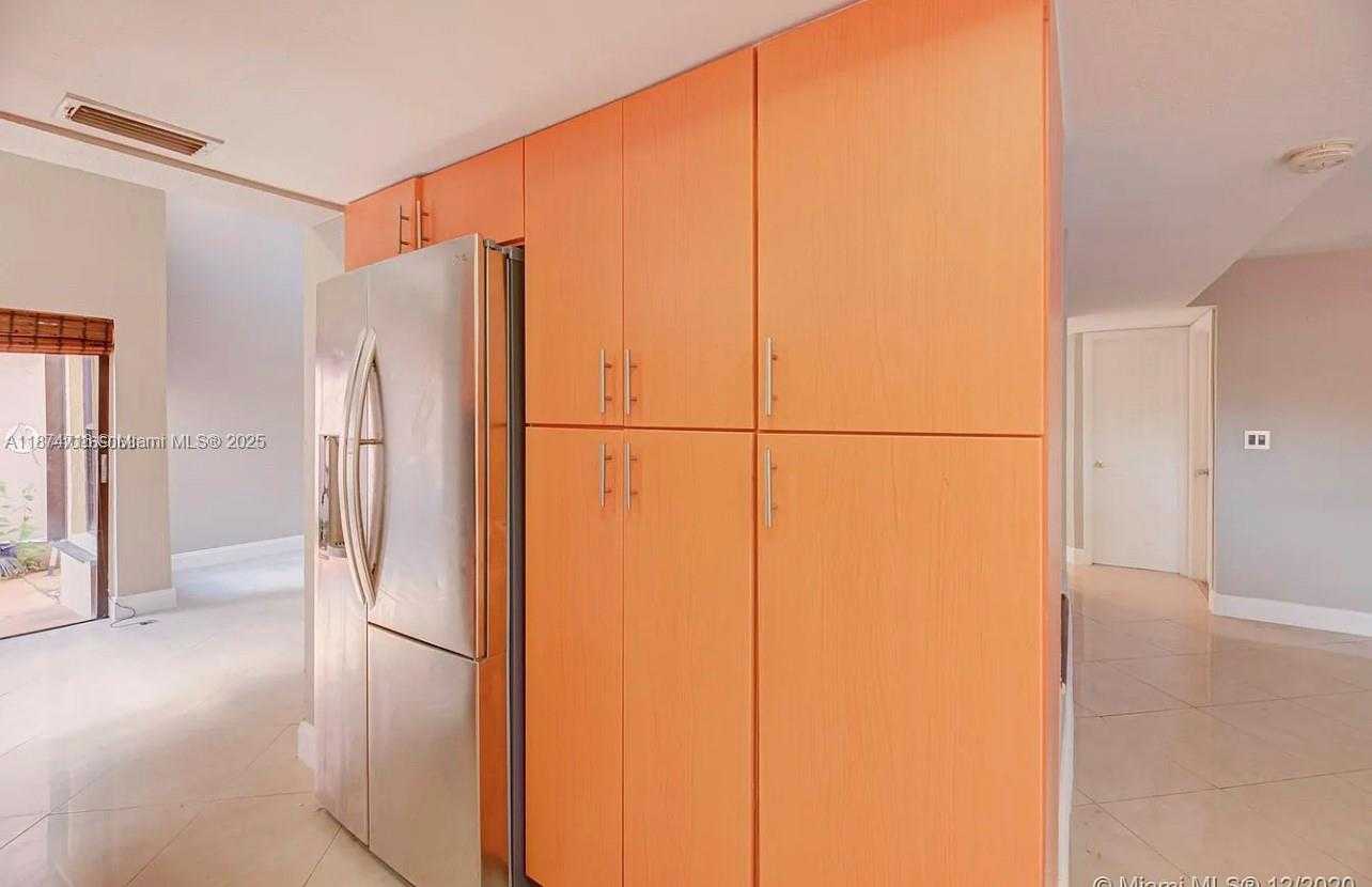 Small Image of 9953 SOUTH WEST 147TH CT, Miami Number 14