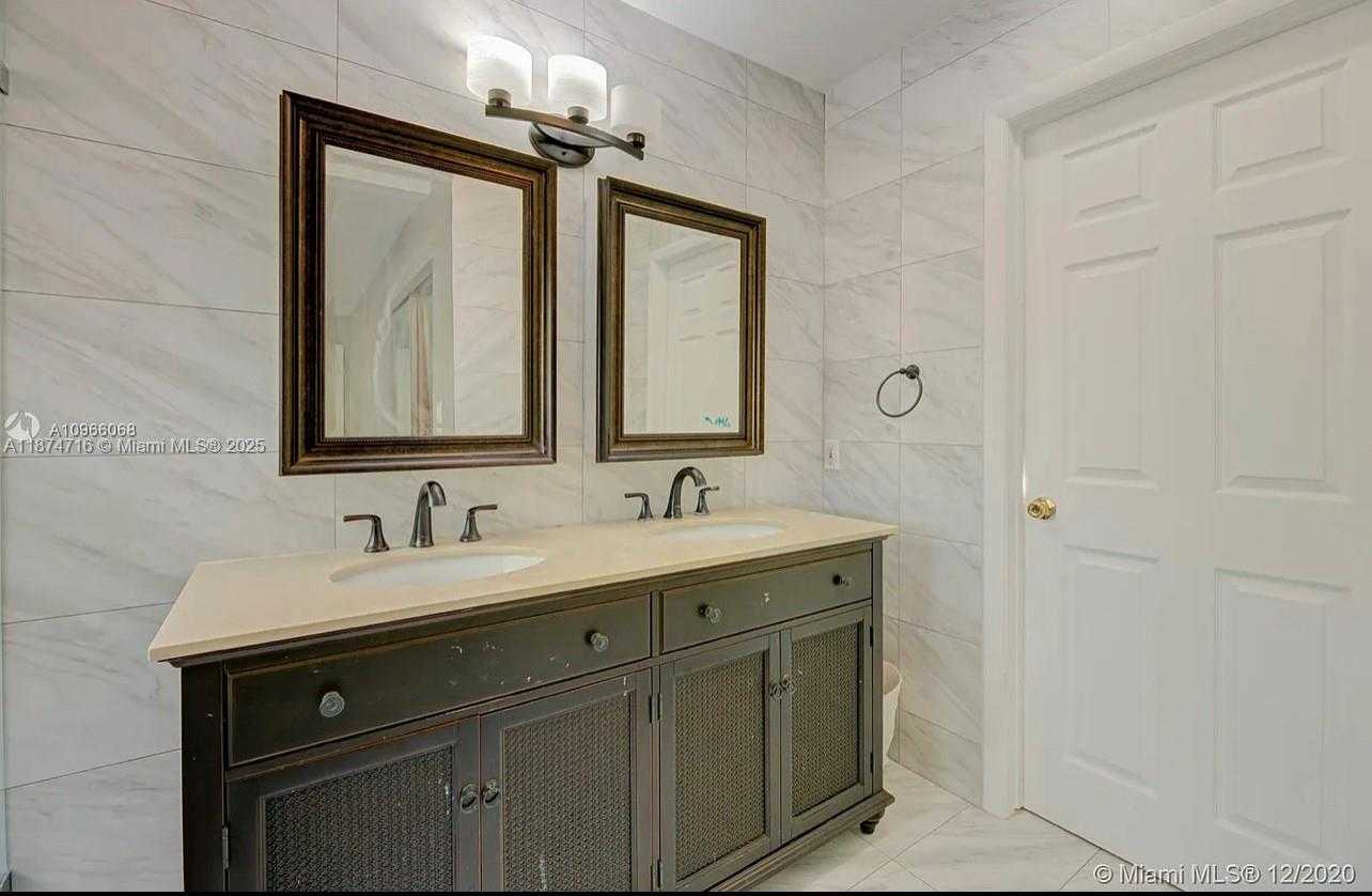 Small Image of 9953 SOUTH WEST 147TH CT, Miami Number 17
