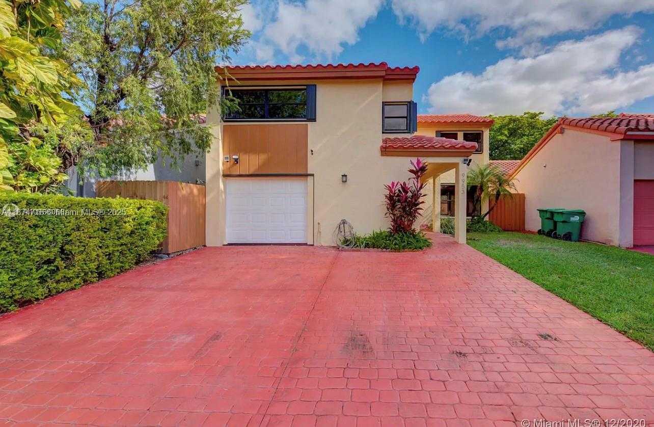 Small Image of 9953 SOUTH WEST 147TH CT, Miami Number 4