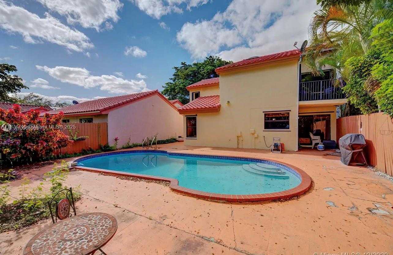 Small Image of 9953 SOUTH WEST 147TH CT, Miami Number 5