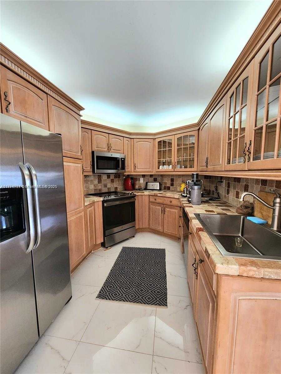 Small Image of 3725 SOUTH OCEAN DR #1410, Hollywood Number 7