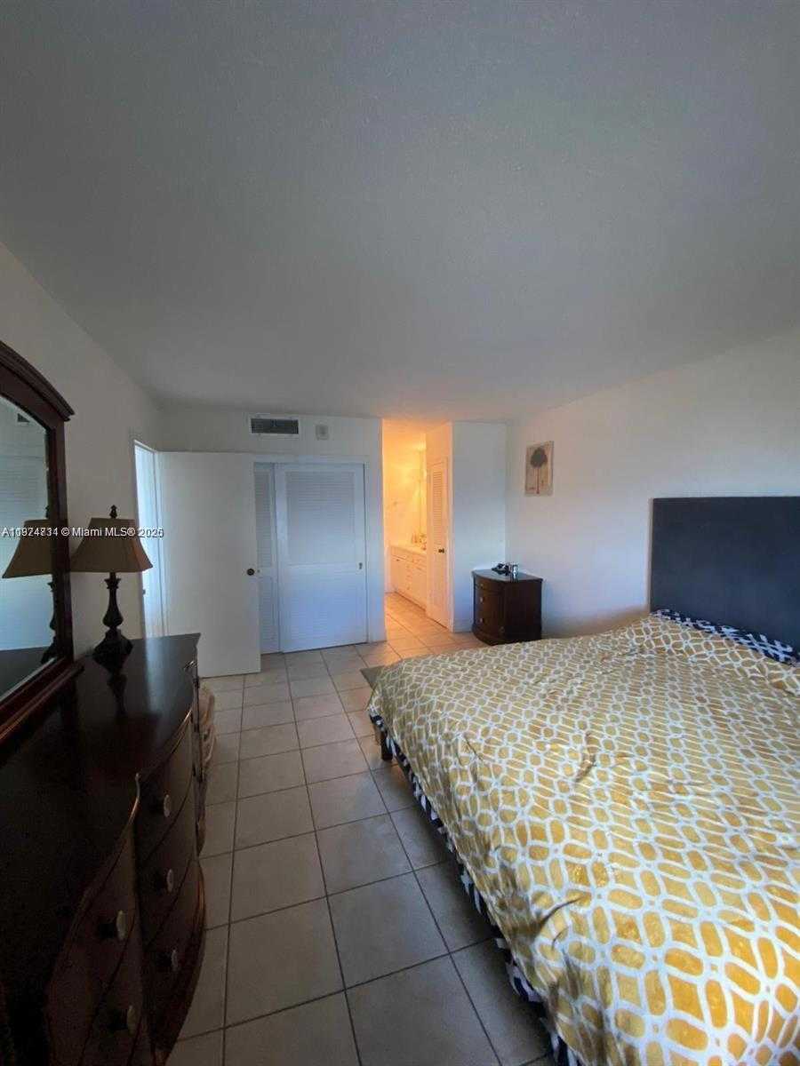 Small Image of 2030 SOUTH OCEAN DR #617, Hallandale Beach Number 10
