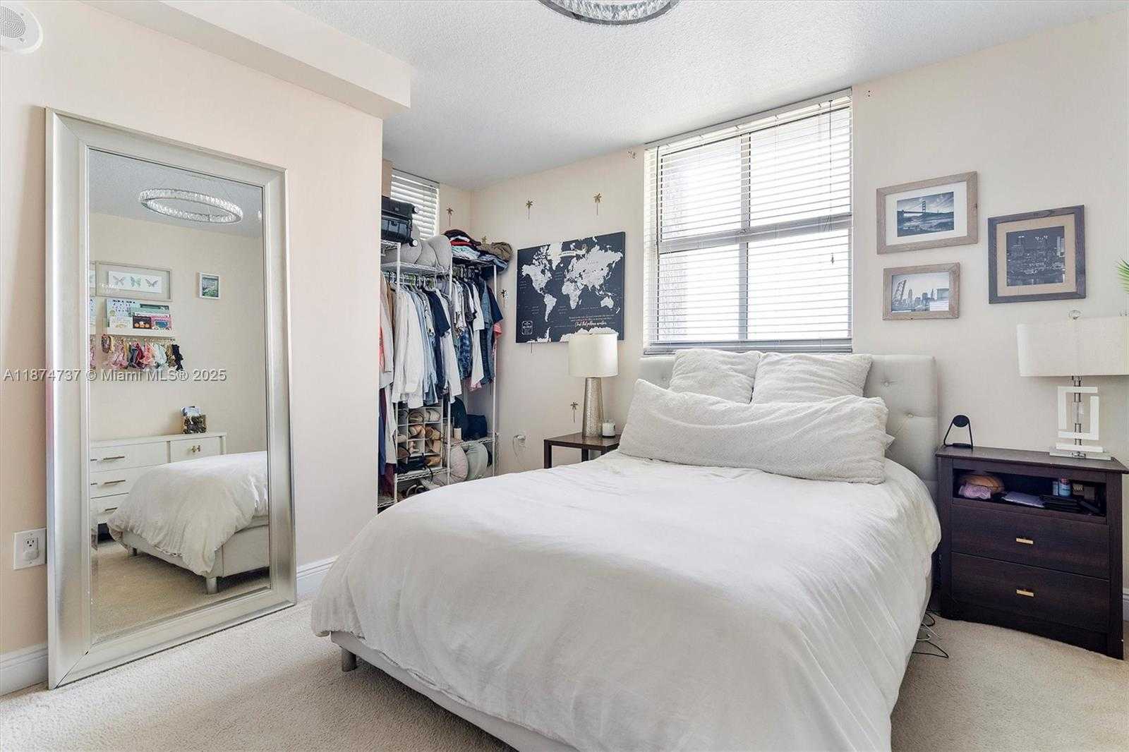 Small Image of 1250 SOUTH MIAMI AVE #3201, Miami Number 23