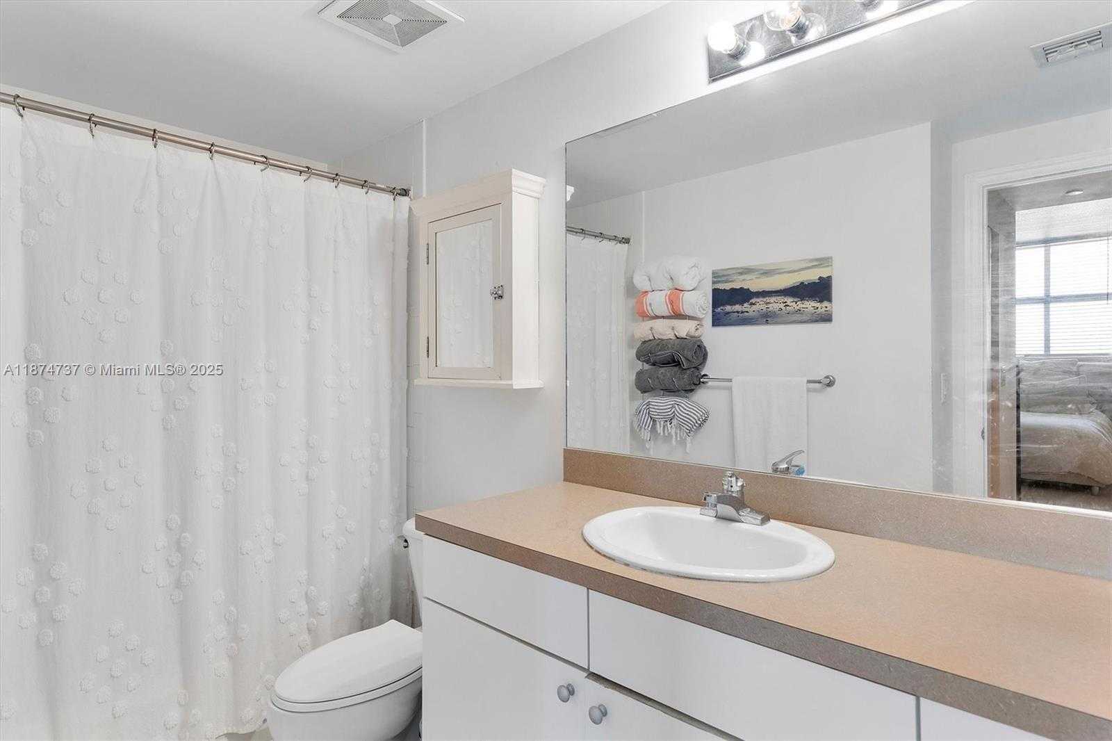 Small Image of 1250 SOUTH MIAMI AVE #3201, Miami Number 25