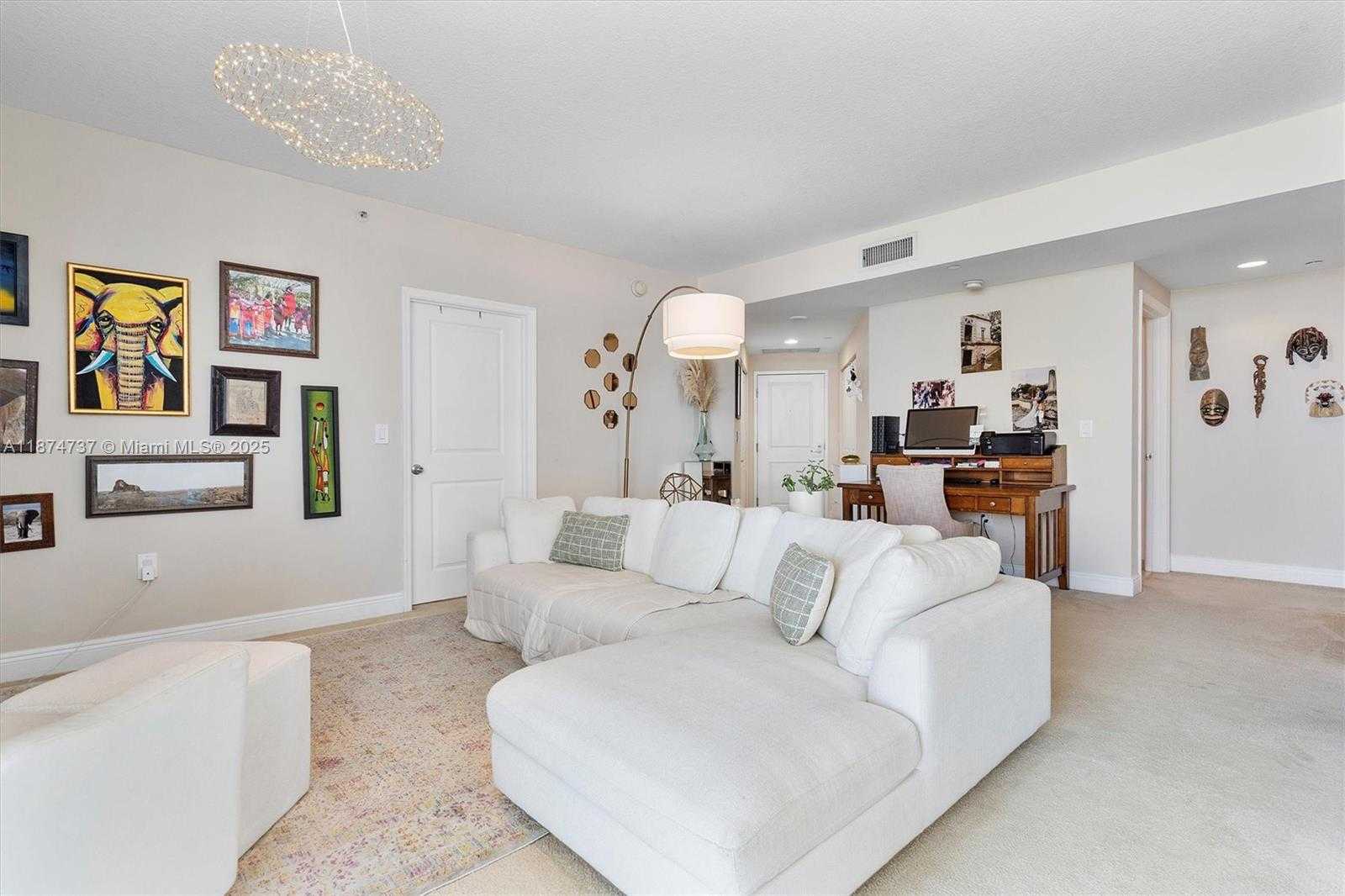 Small Image of 1250 SOUTH MIAMI AVE #3201, Miami Number 4
