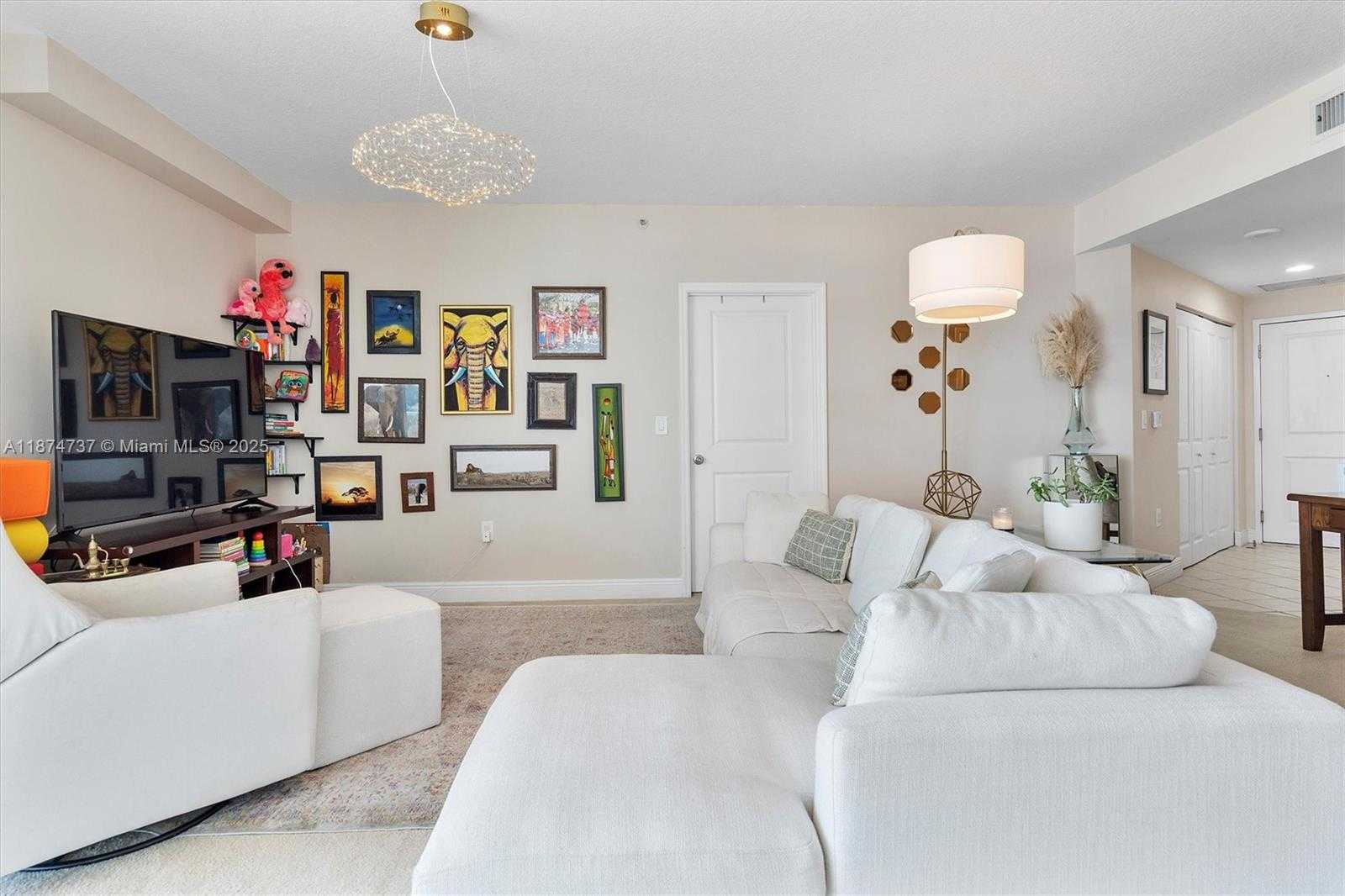 Small Image of 1250 SOUTH MIAMI AVE #3201, Miami Number 5