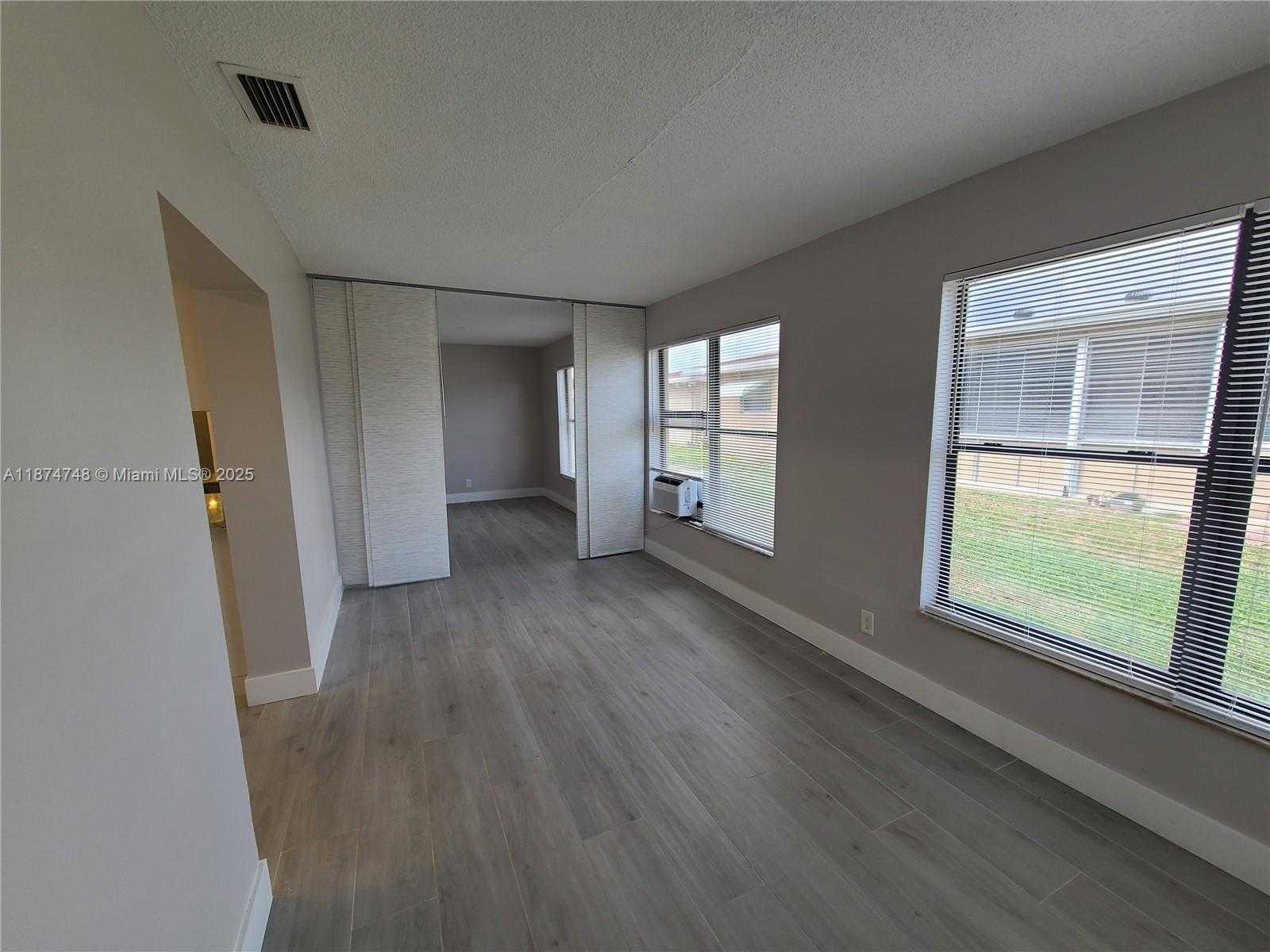 Small Image of 4751 NORTH WEST 12TH DR, Deerfield Beach Number 10