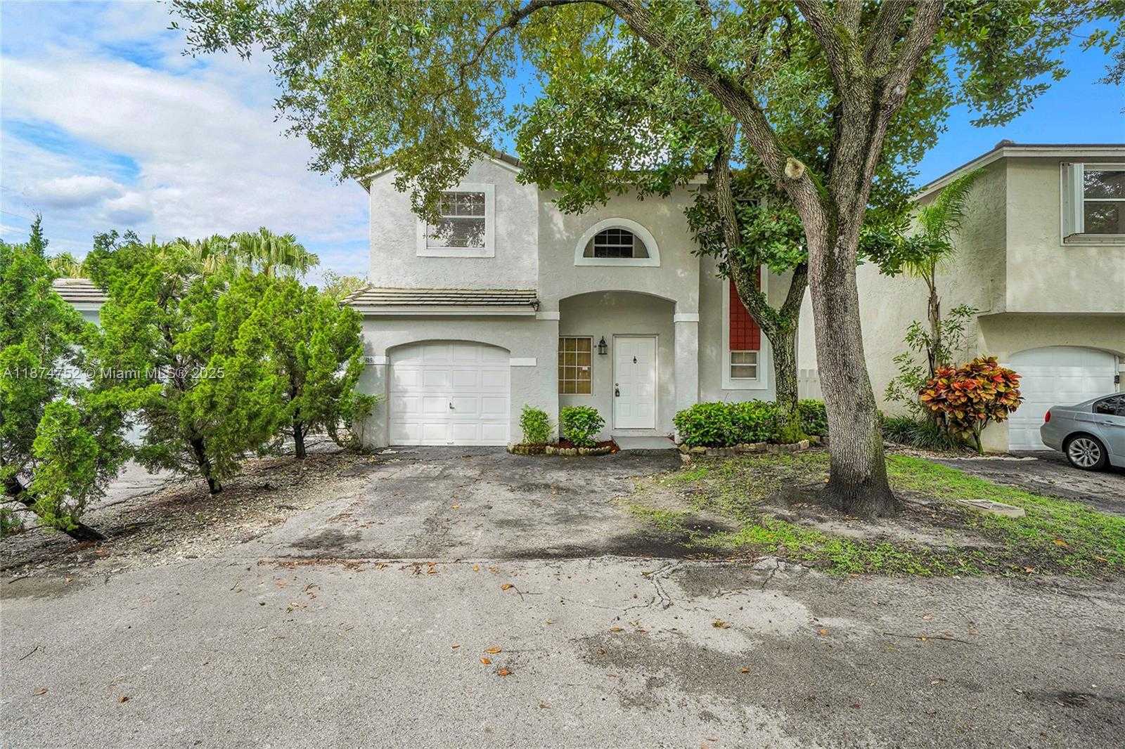 Small Image of 815 NORTH WEST 98TH AVE, Plantation Number 2