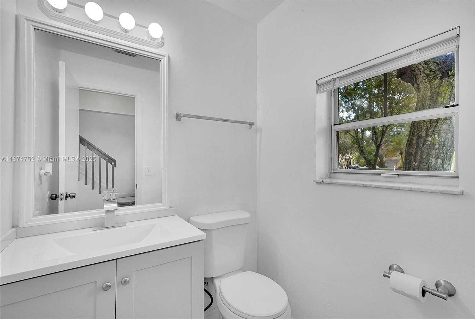 Small Image of 815 NORTH WEST 98TH AVE, Plantation Number 31